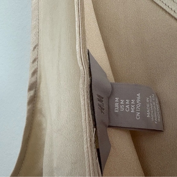 Champagne Ruched Satin Sleeveless Top - Picture 5 of 15